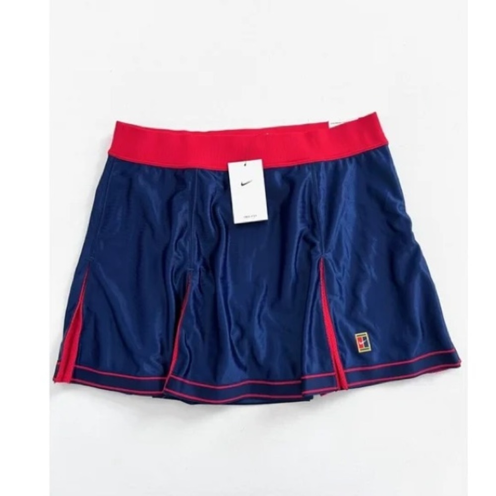 BNWT nike tennis skirt M